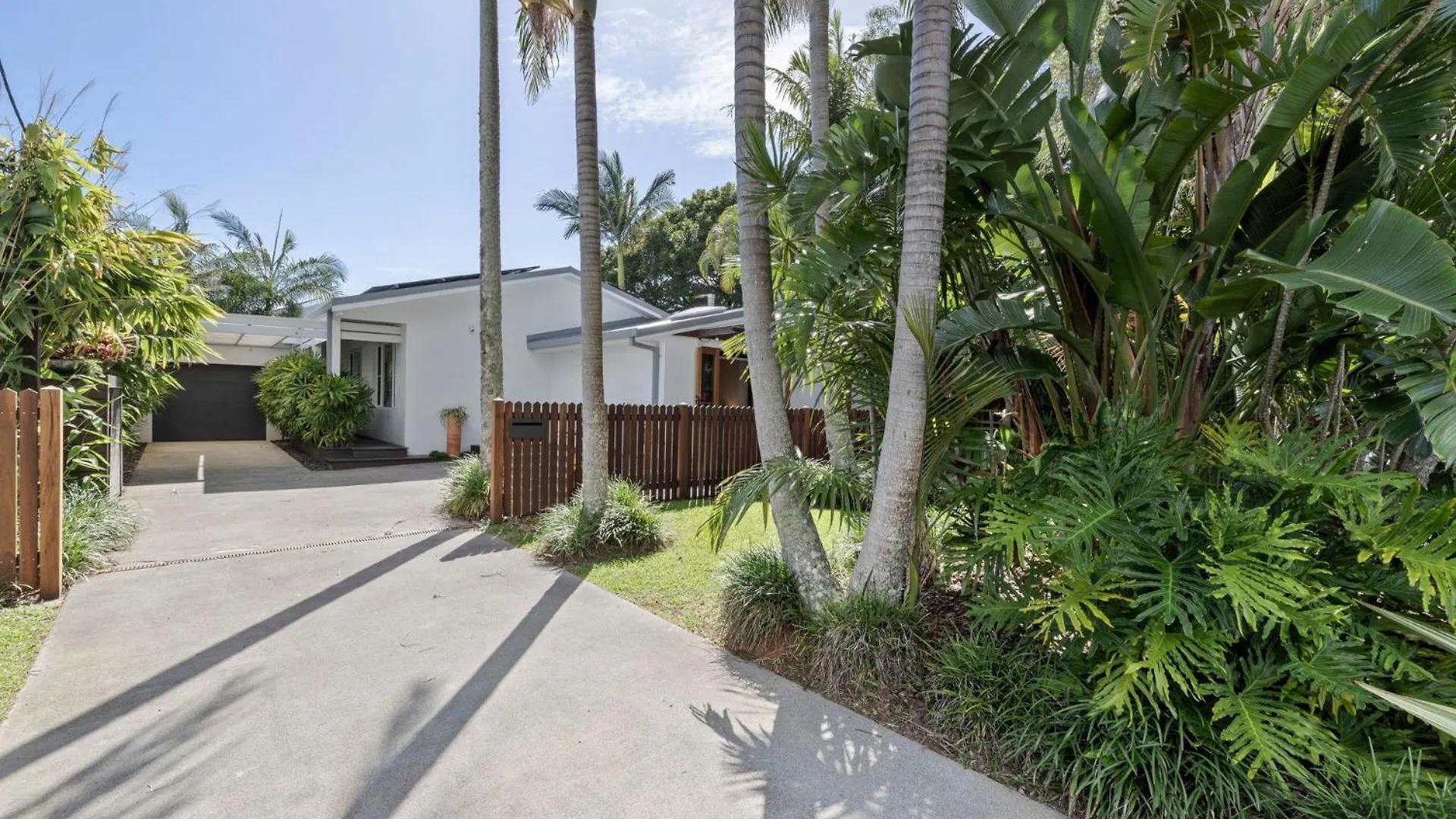 Blubayu Villa Byron Bay Holiday home